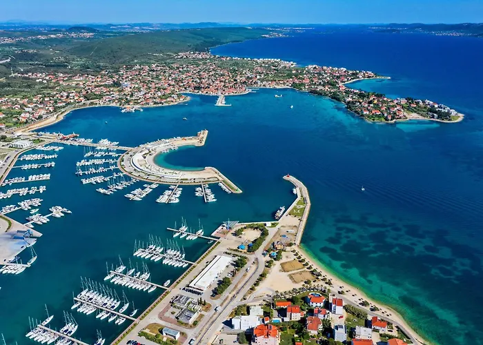 And With Parking Space Sukosan, Zadar - 24693 Гостевой дом 3*