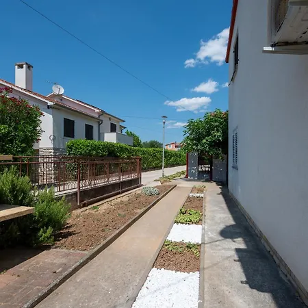 And With Parking Space Sukosan, Zadar - 24693